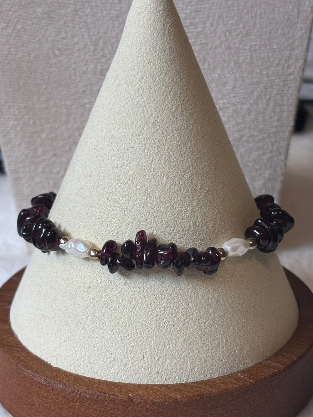 Vintage Garnet and Pearl Gemstone Gold Tone Bracelet